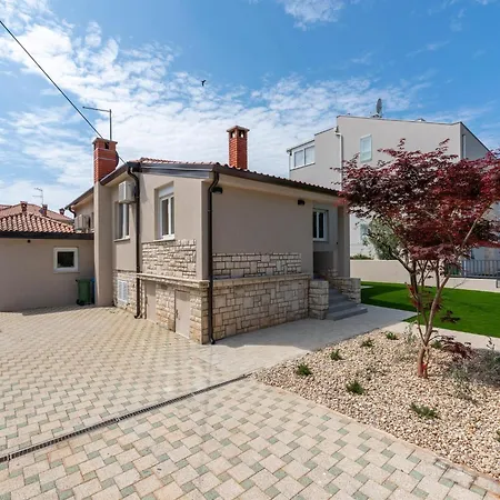Stylish Just 200 M From The Sea *